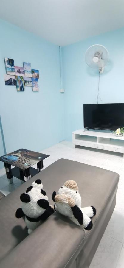 Blue House Hat Yai Buitenkant foto